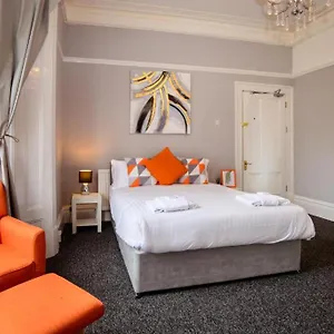 Hotel The Alexander - By Tifa Stays, Swansea
